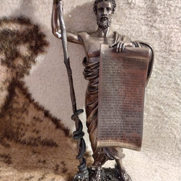 Studio Collection Hippocrates Statue - Picture 3 of 8